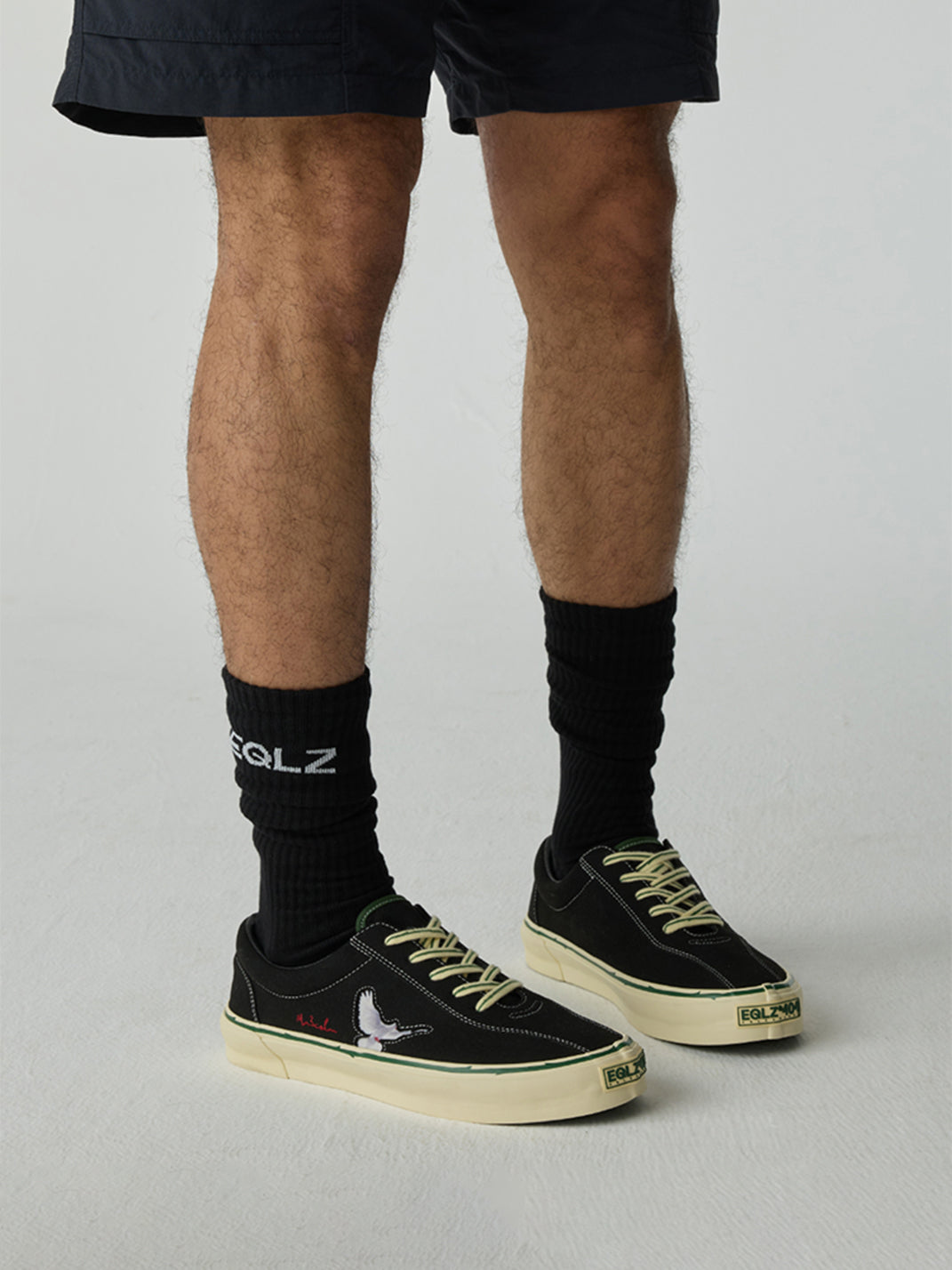 Rose-Embroidered Low-Top Skate Shoes - View 4