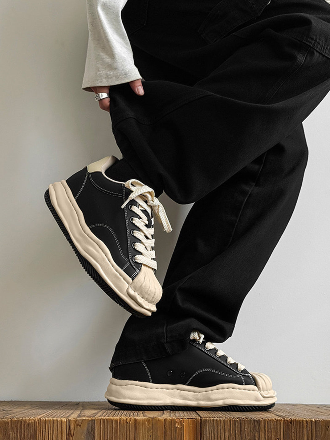 Distressed 7CM Platform Court Sneakers - View 11