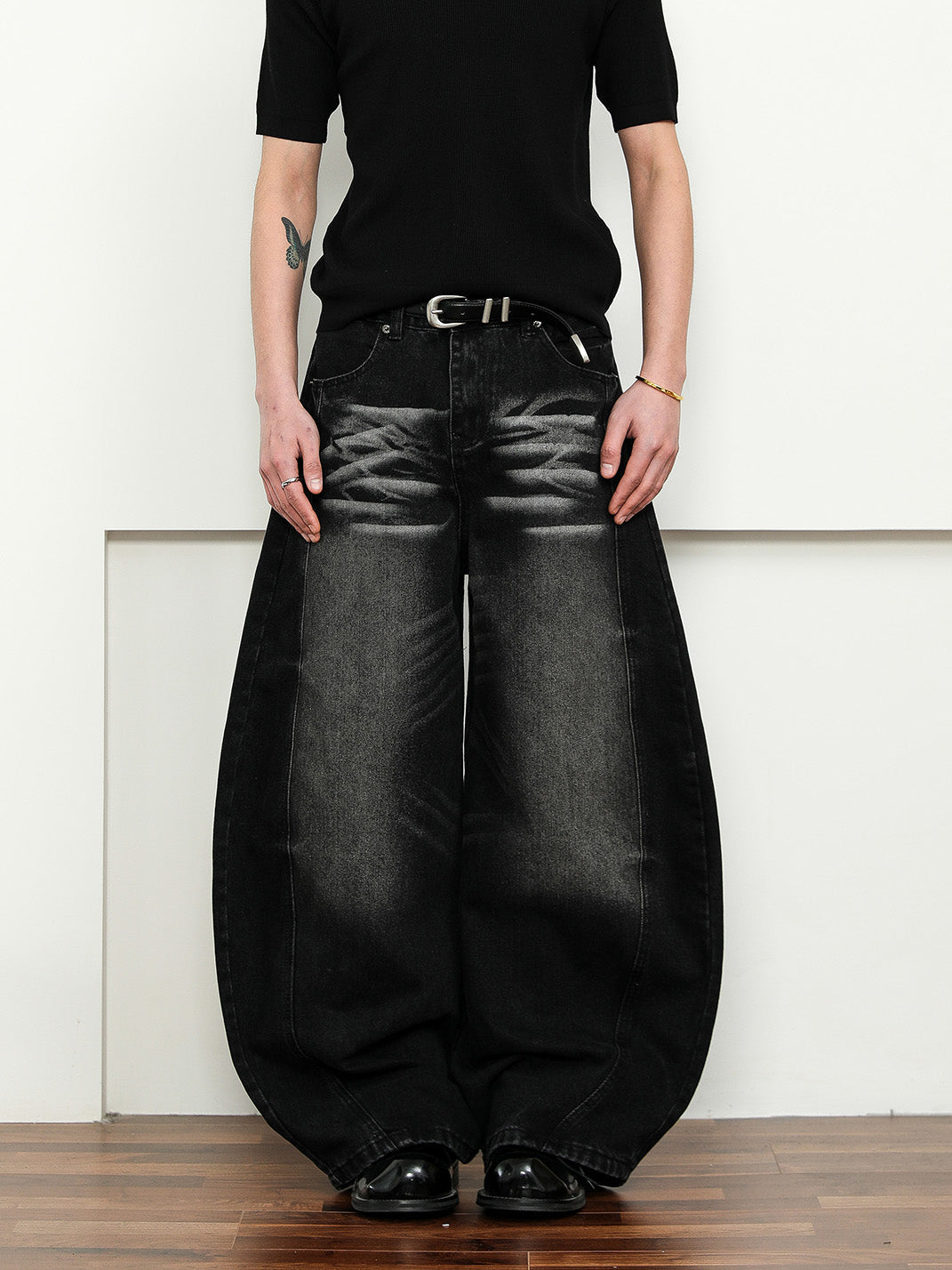 Distressed High-Waist Wide-Leg Jeans - View 7