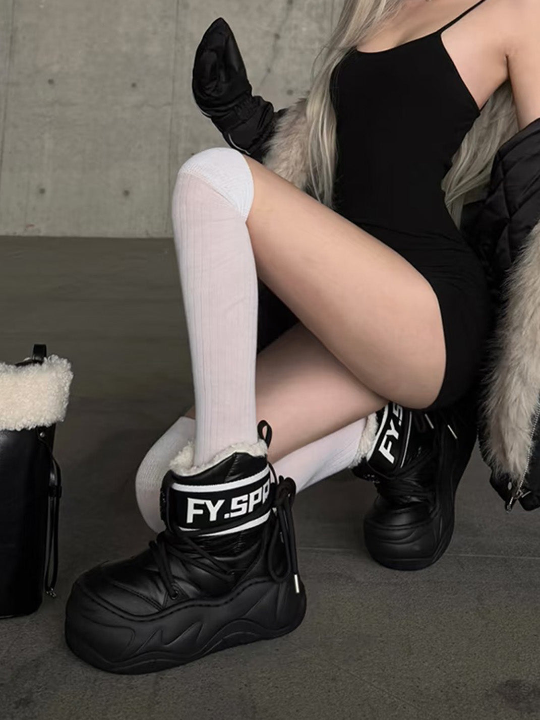 Faux-Fur Waterproof Chunky Moon Boots - View 2