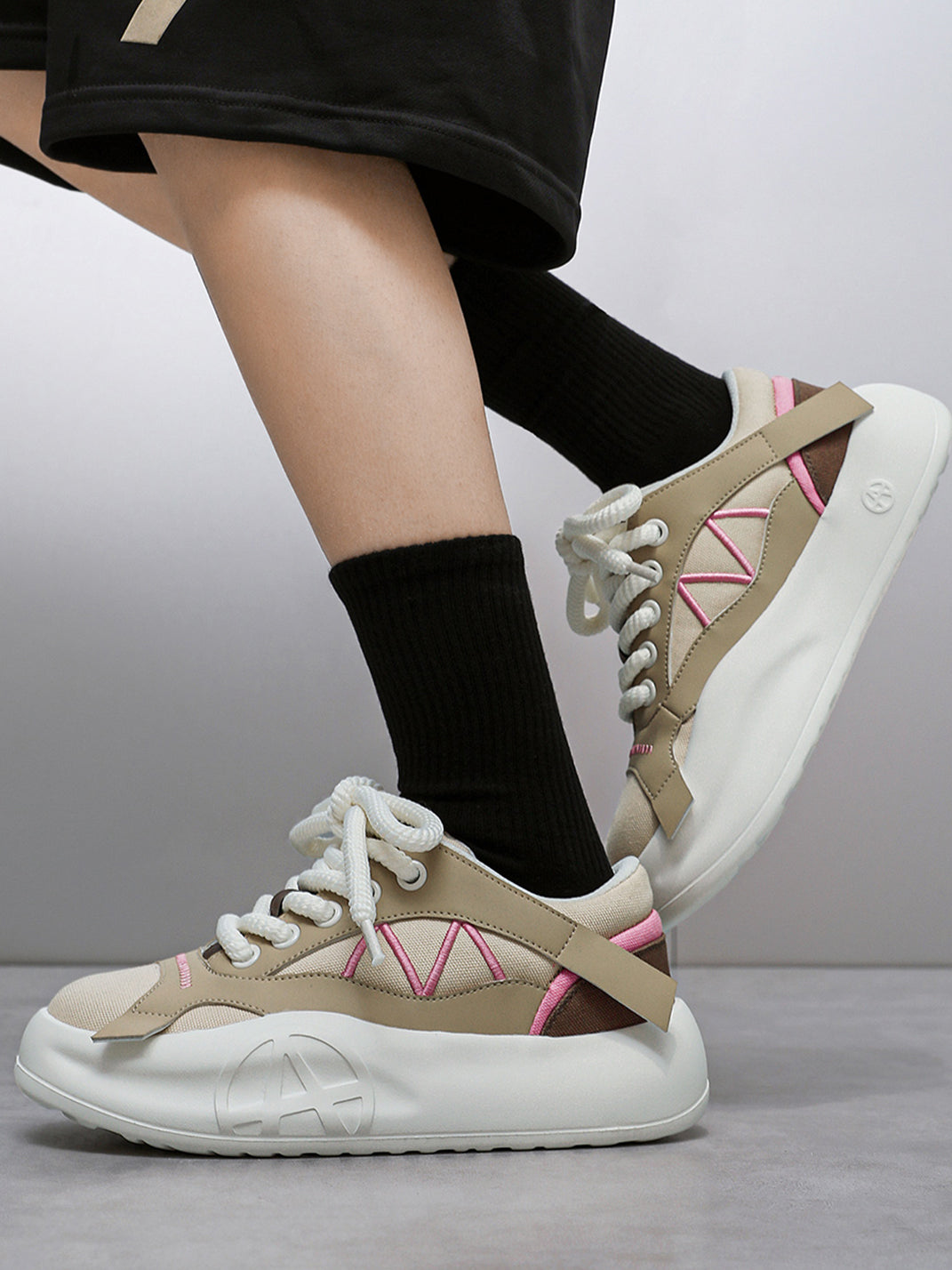 Geometric Panel Platform Runner Sneakers - View 22