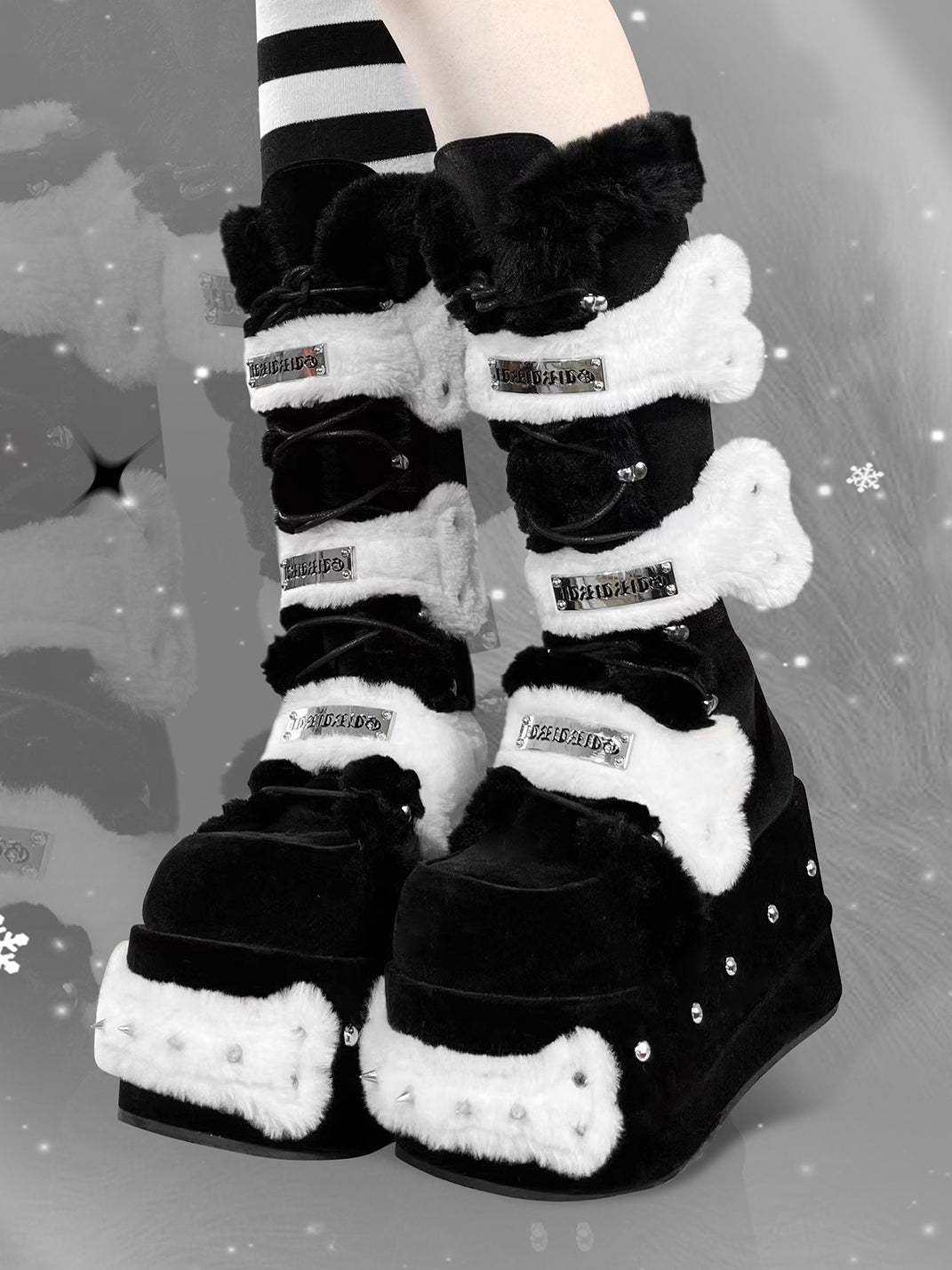 Black Bear-Applique Faux-Fur Platform Boots - View 2