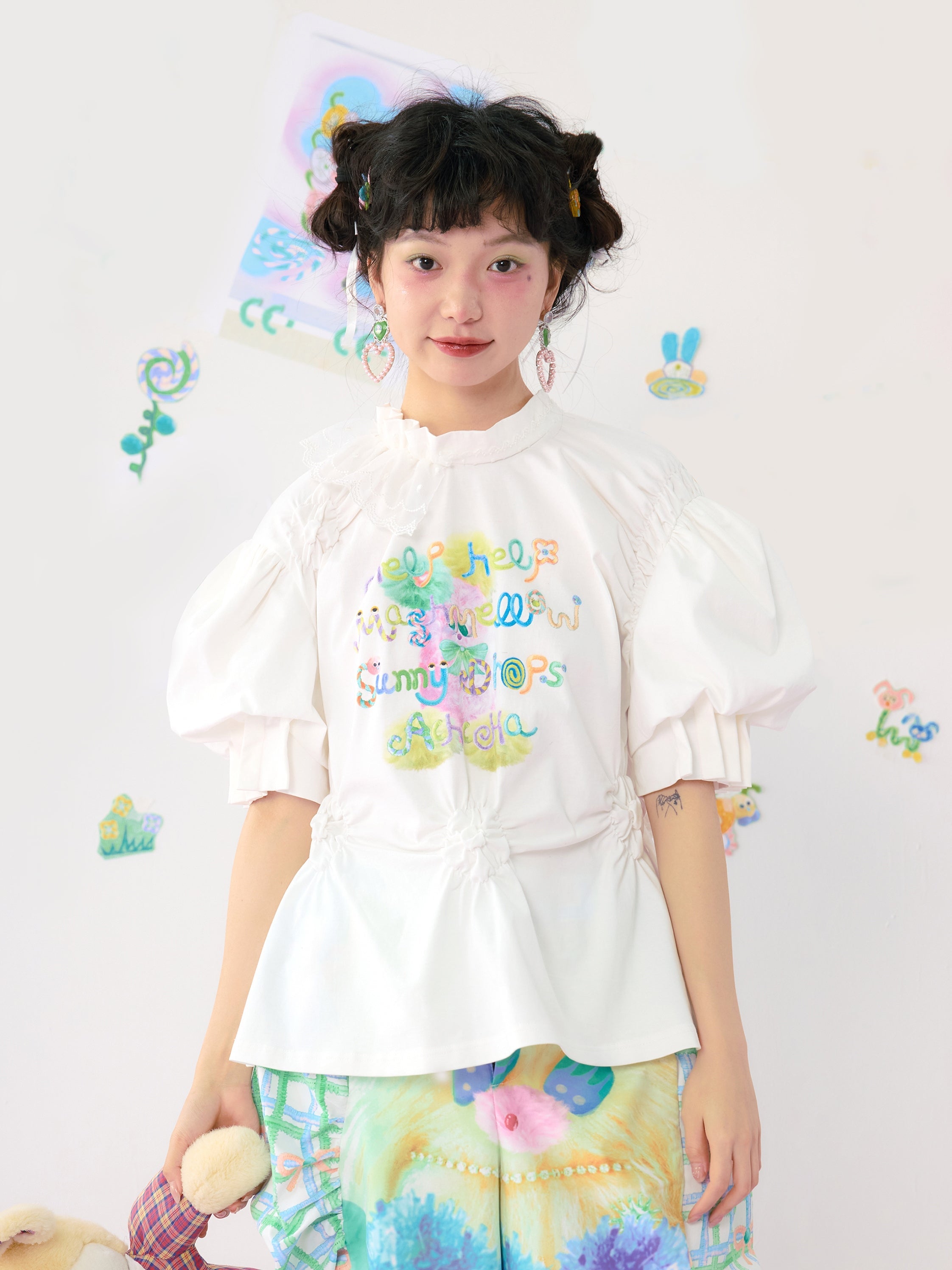 Pastel Graphic Puff Sleeve Blouse