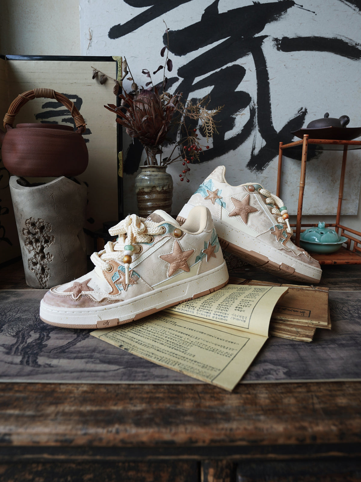 Jacquard Star-Panel Retro Court Sneakers - View 8