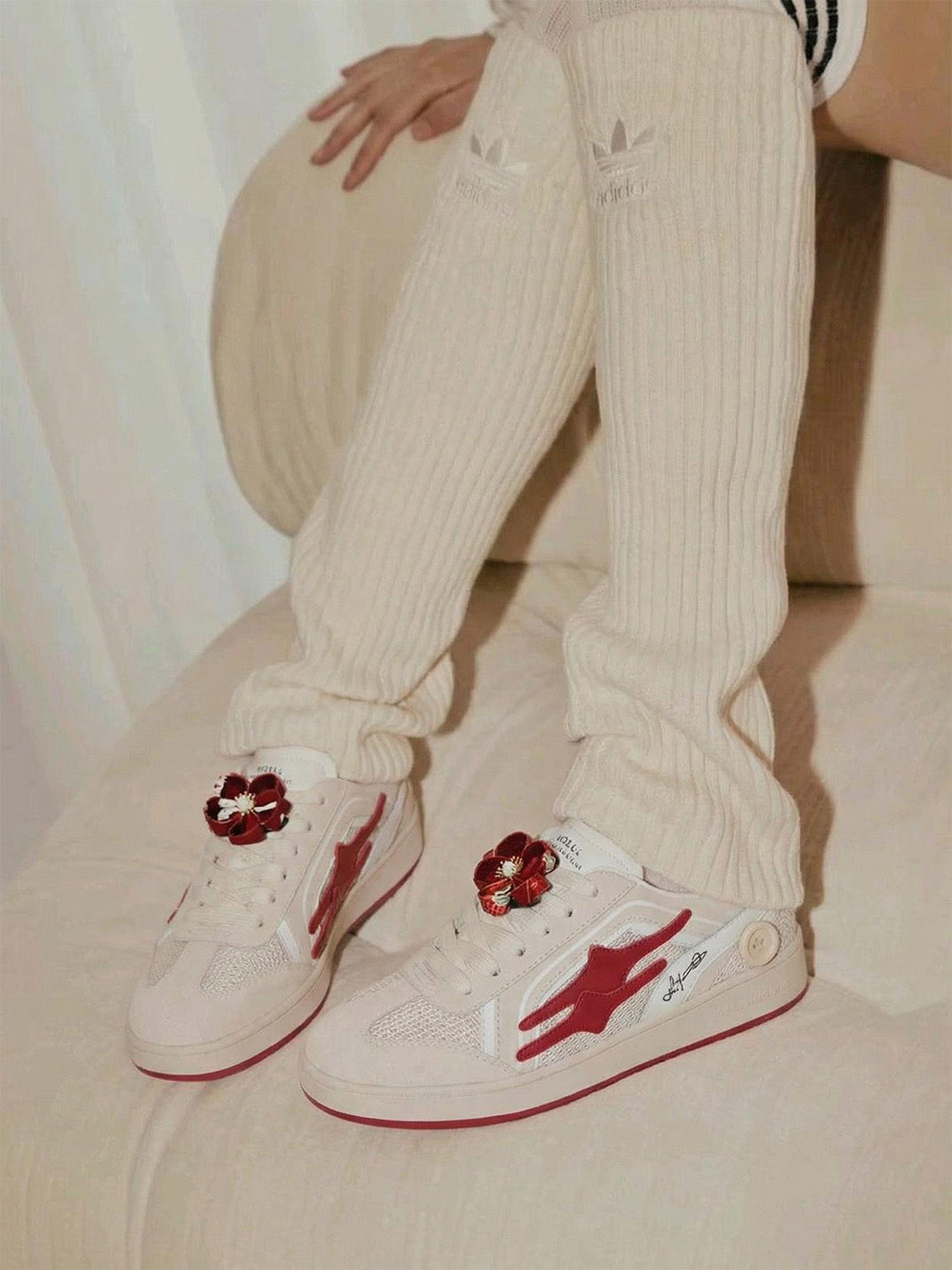 Red-Accent Retro Training Sneakers - View 2