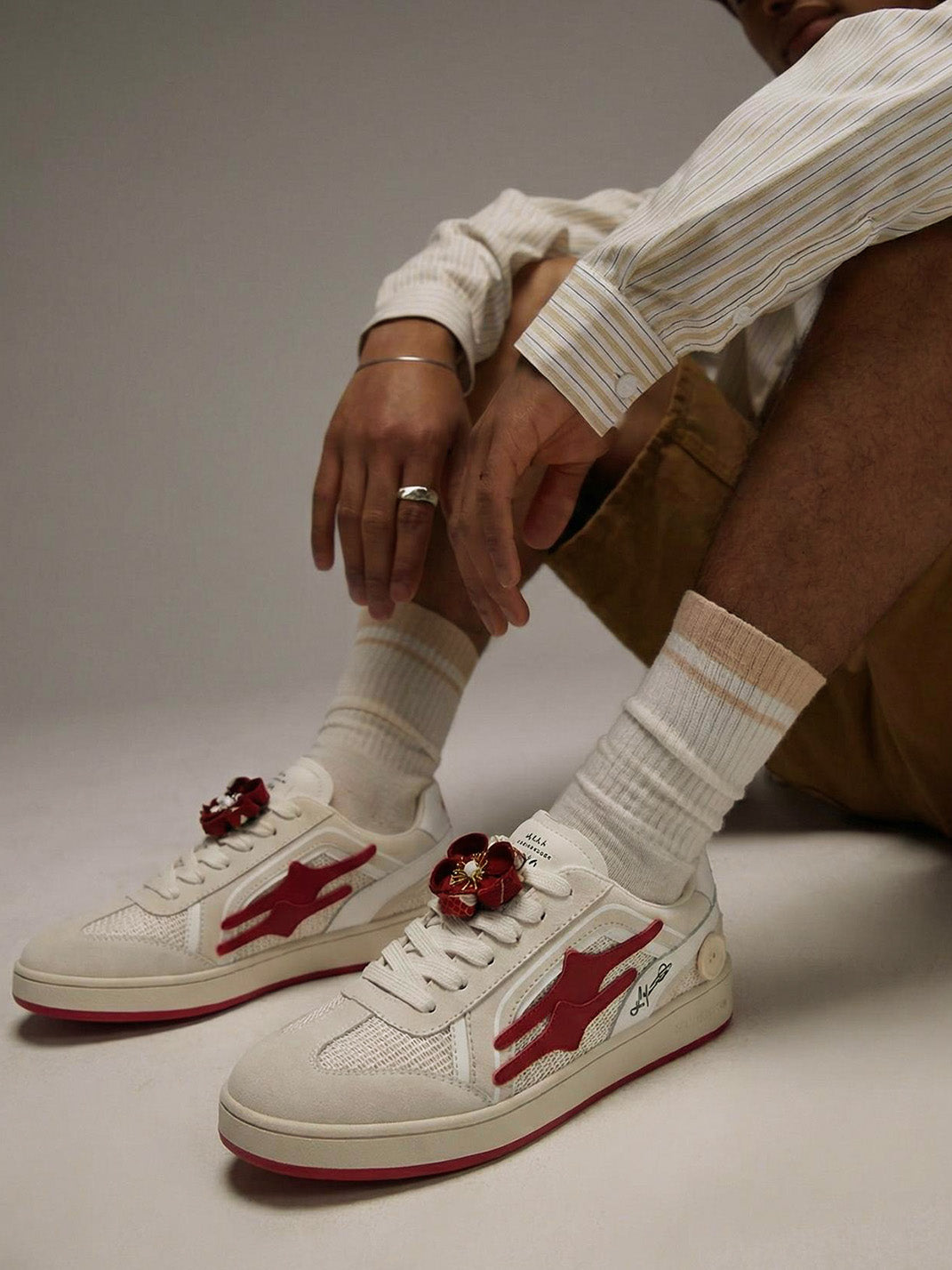 Red-Accent Retro Training Sneakers - View 3