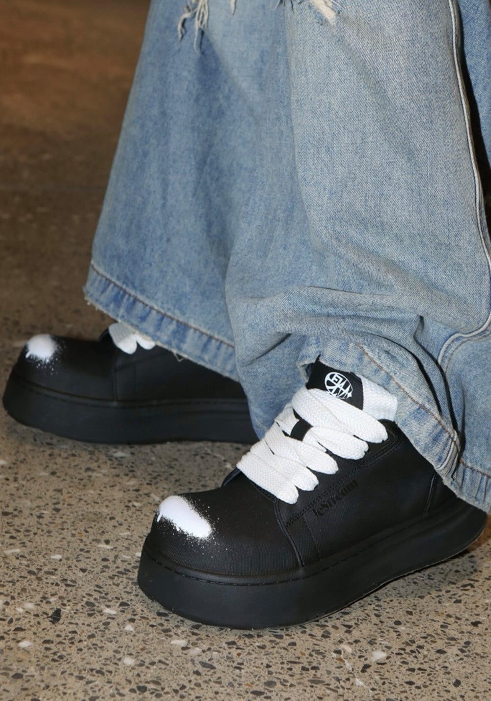 Spray-Finish Leather Platform Derby Shoes - View 2