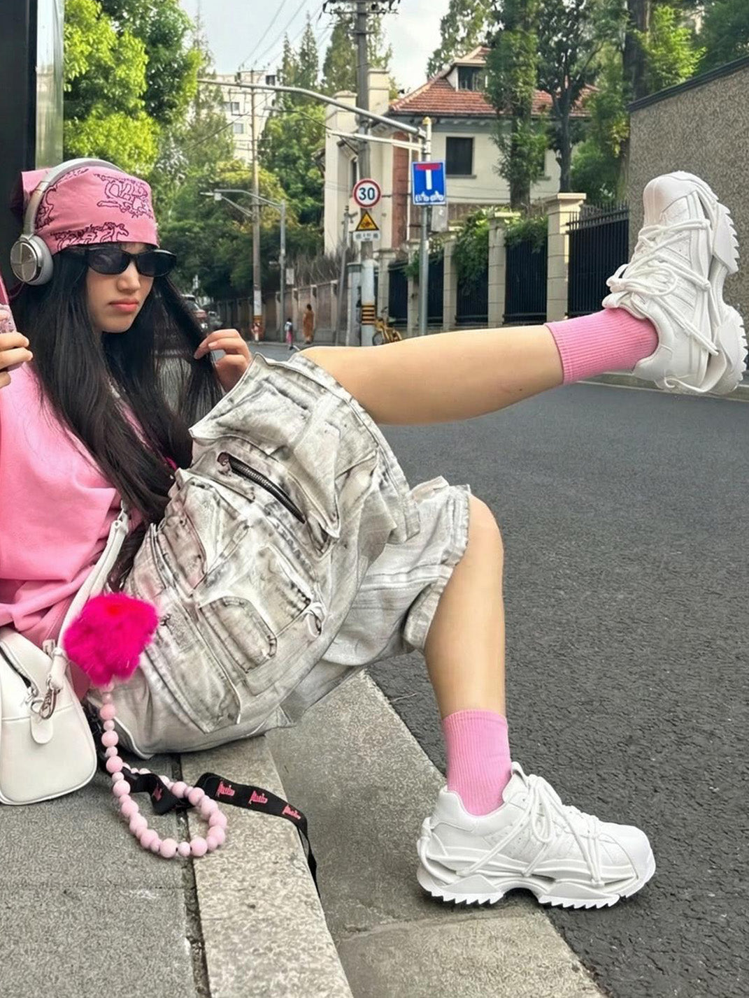 White Strapped Futuristic Runner Sneakers - View 4