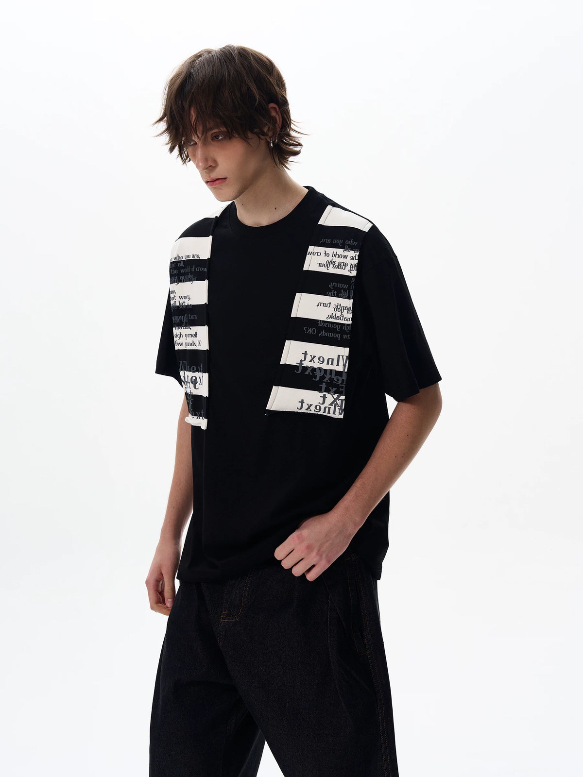 Patch-Panel Graphic T-Shirt product view 3