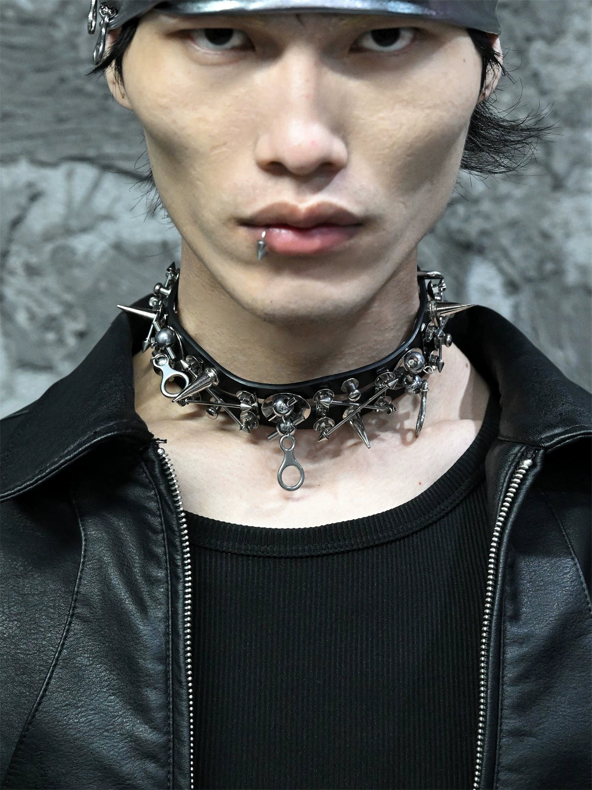 Hunting Spike Leather Choker product view 3