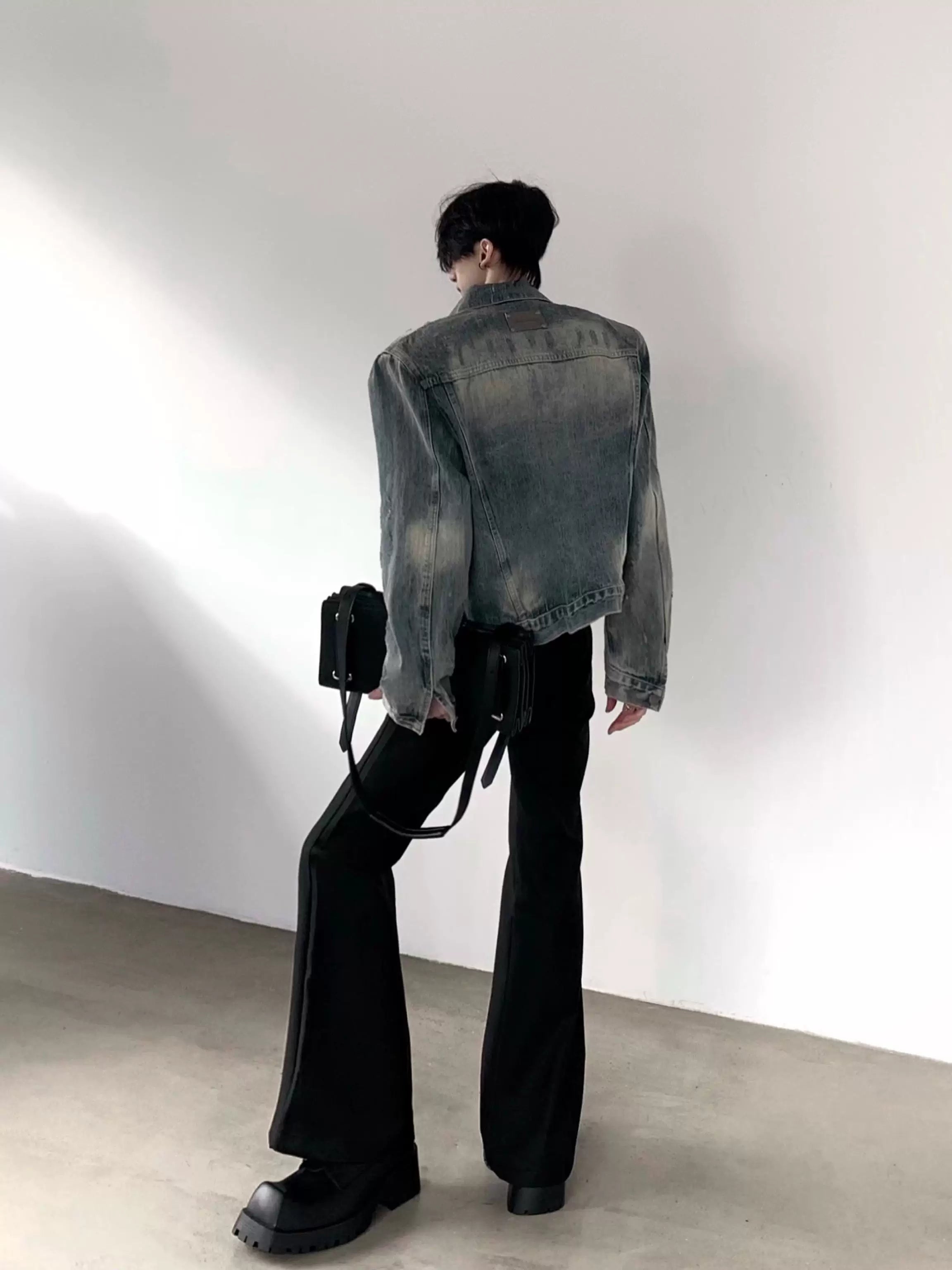 Washed Denim Shoulder-Pad Jacket product view 4