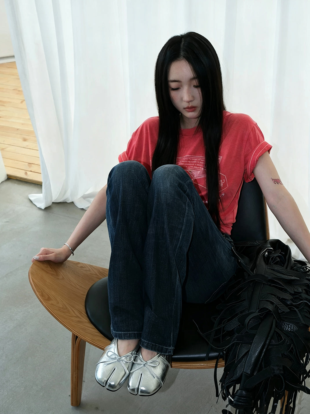 Bow-Strap Tabi-Toe Slip-On Mules - View 11
