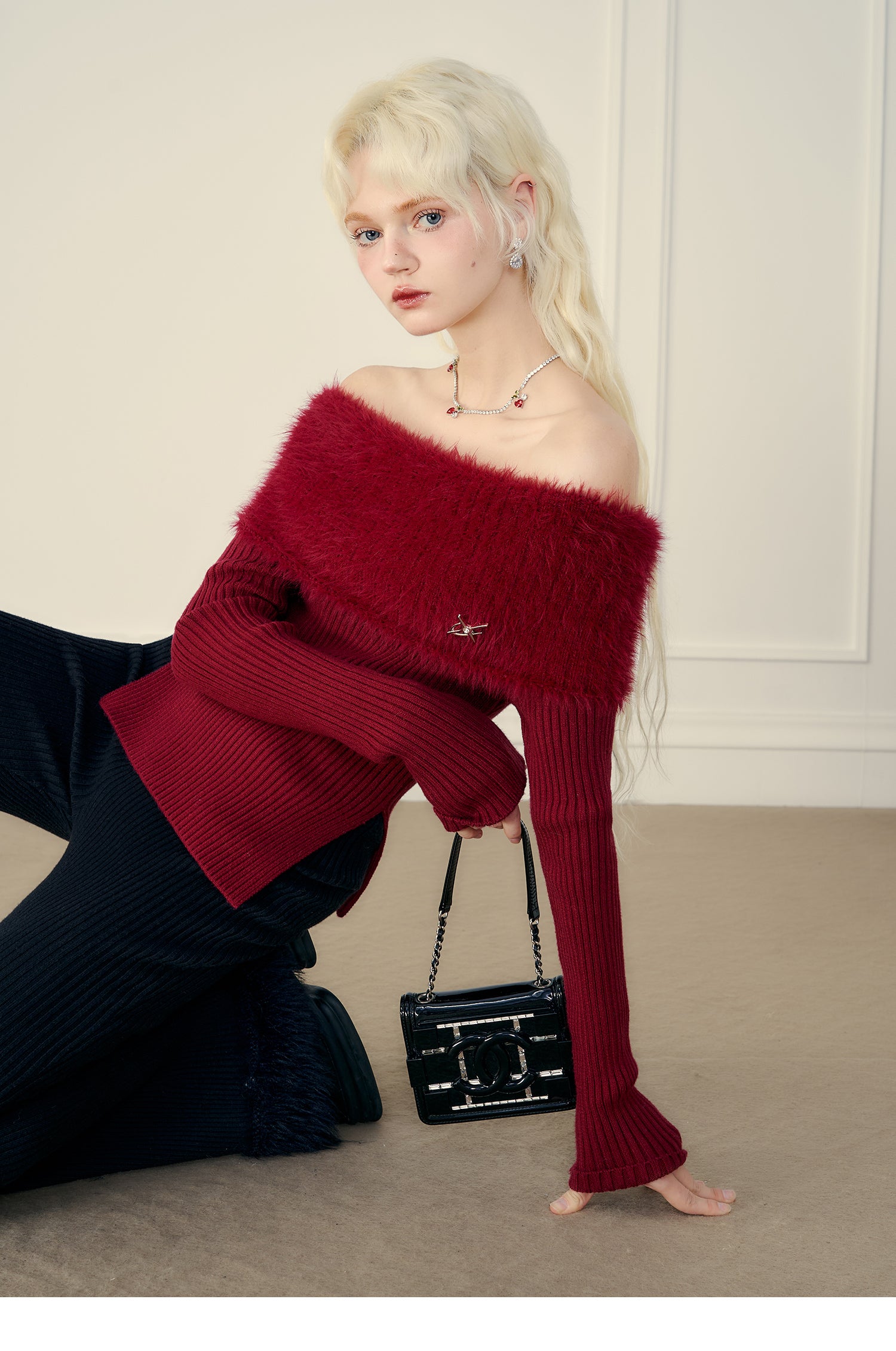 Thick Off-Shoulder Mink Cashmere Knit Sweater - chiclara