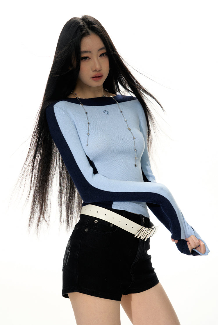 스트라이프 숄더 피팅 크롭 스웨터