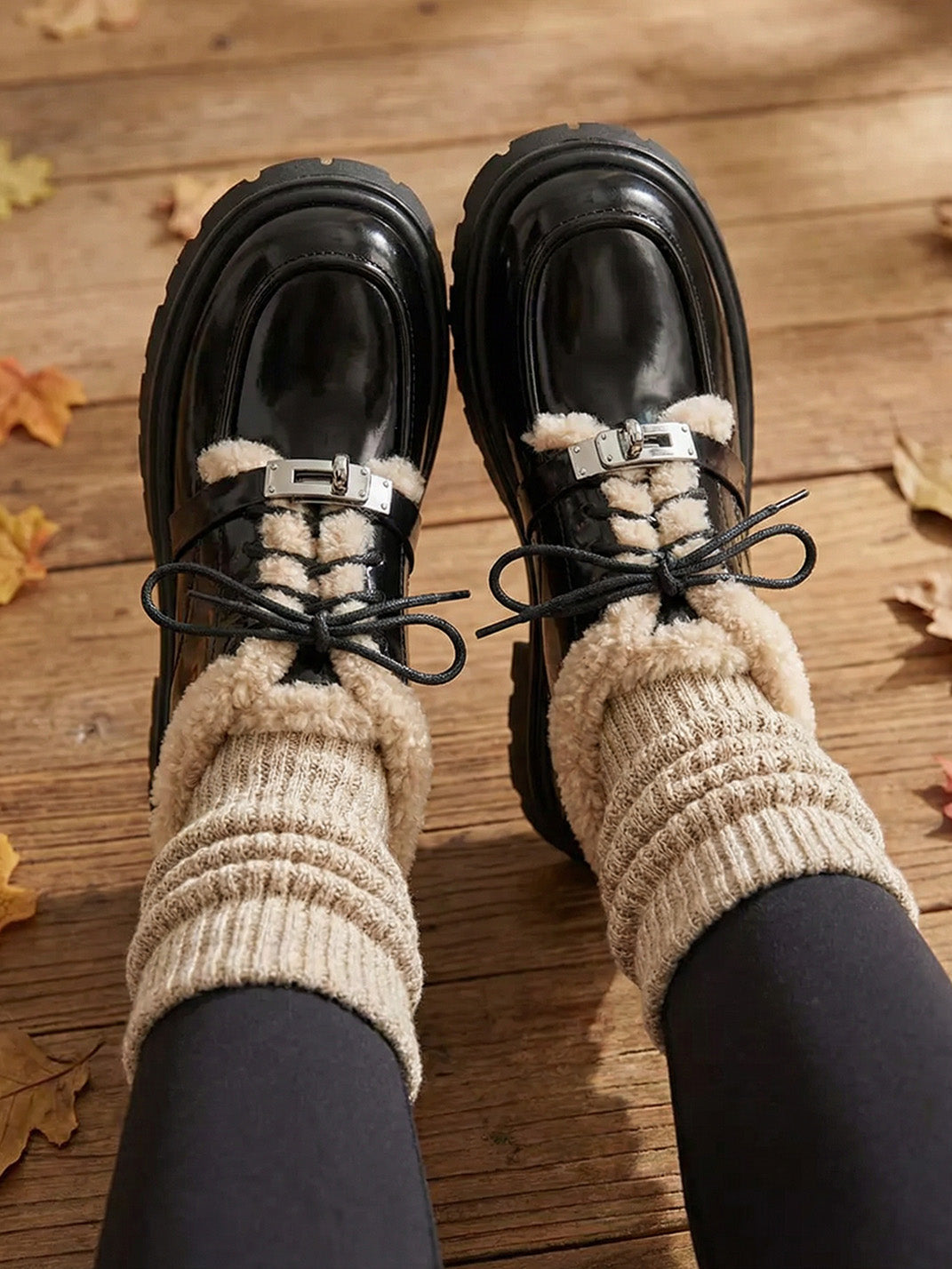 Fleece-Collar Patent Platform Oxford Shoes - View 3