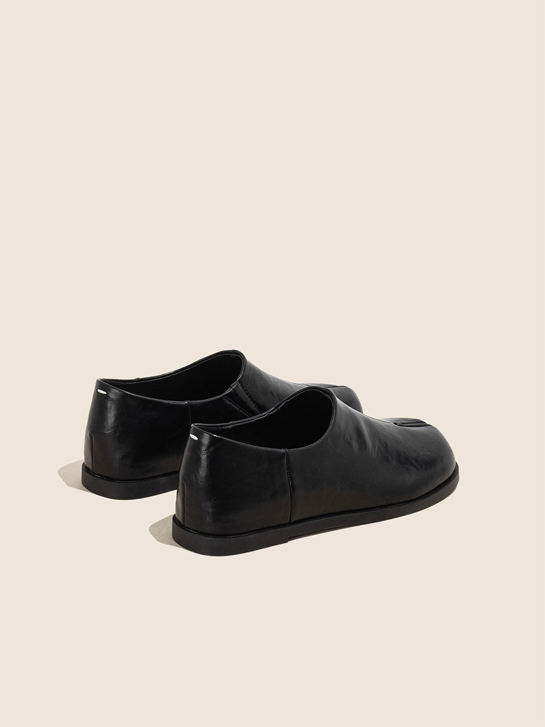 Split-Toe Leather Minimalist Loafers - View 8