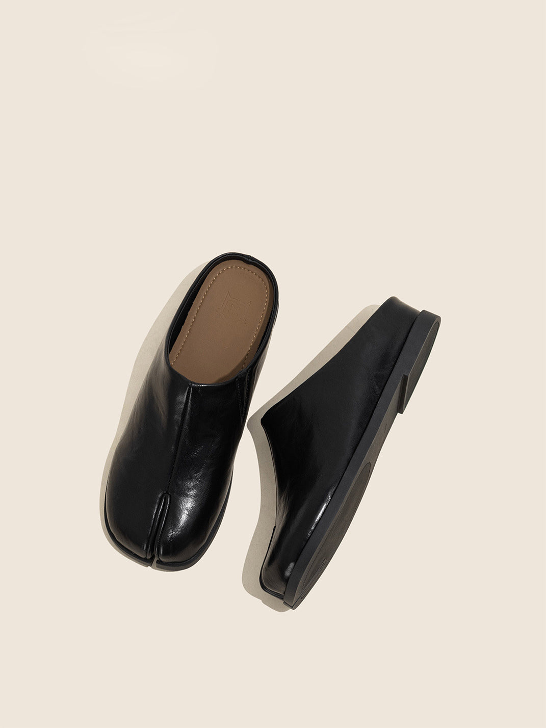 Split-Toe Leather Backless Flat Mules - View 6