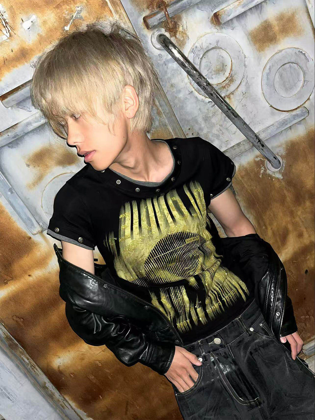 Foil-Portrait Layered-Sleeve T-Shirt - View 13