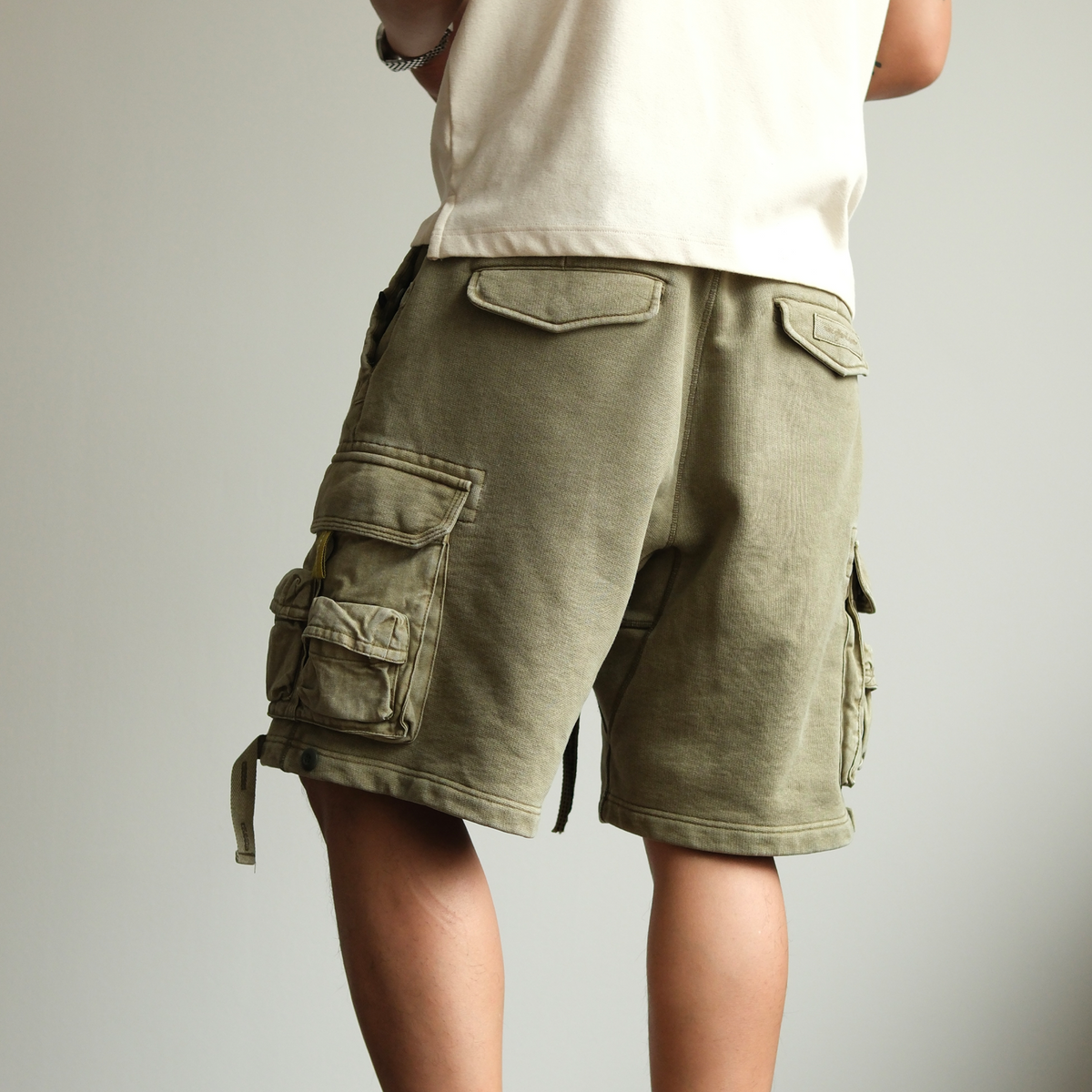 Drawstring Cotton Utility Cargo Shorts - product view 2