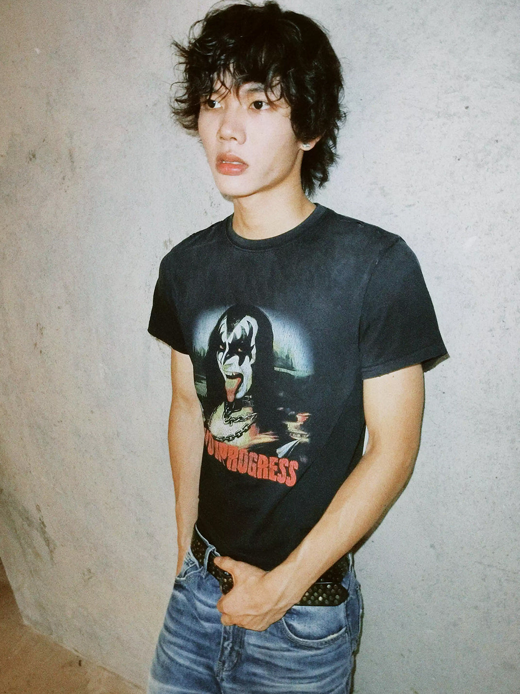 Dark Mona Lisa Distressed Graphic Tee — view 3