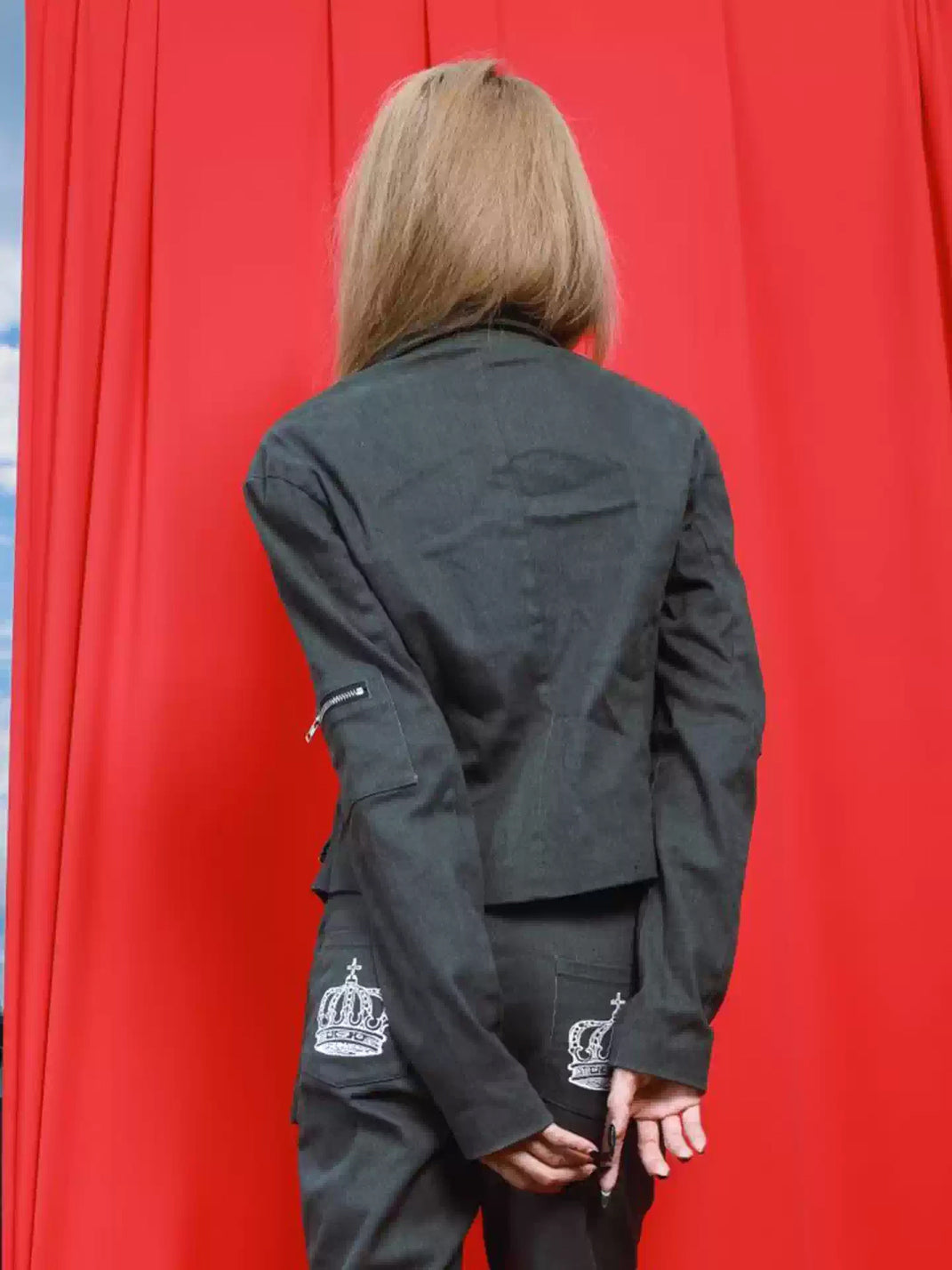 Crown-Pocket Studded Cropped Jacket - view 3