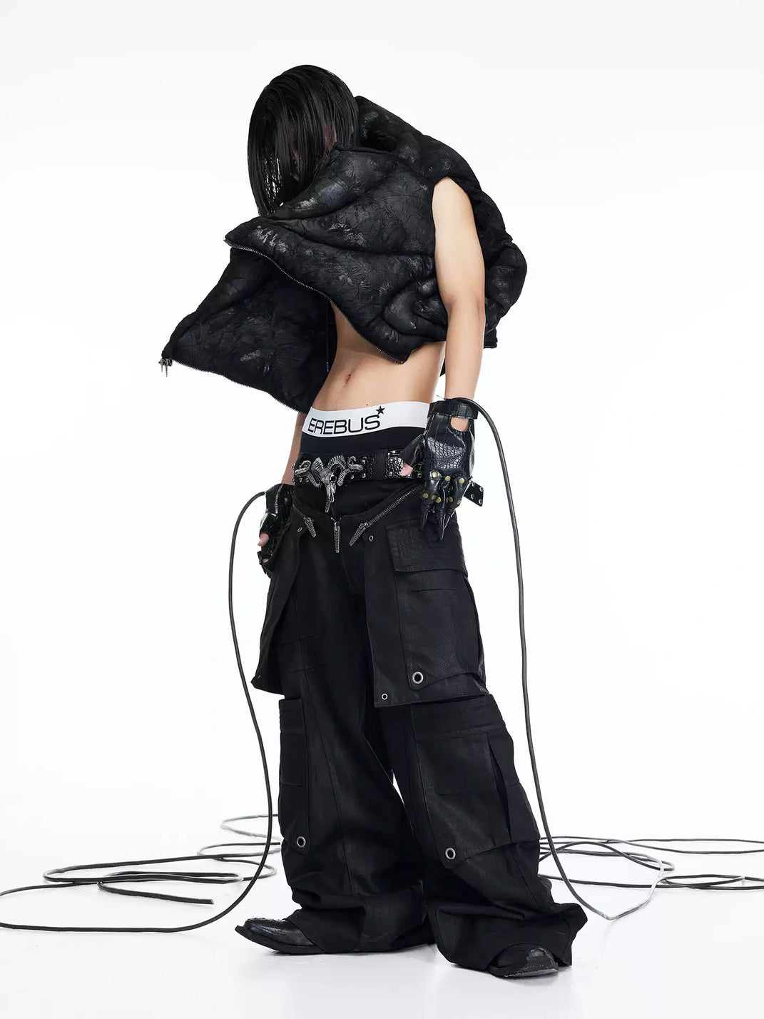 Sculpted Shoulder Quilted Cropped Zip Vest - product view 5