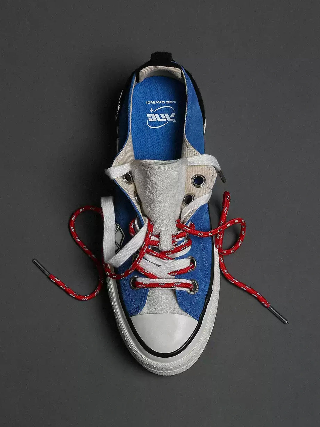 Blue Flower Patch Platform Skate Sneakers - 6