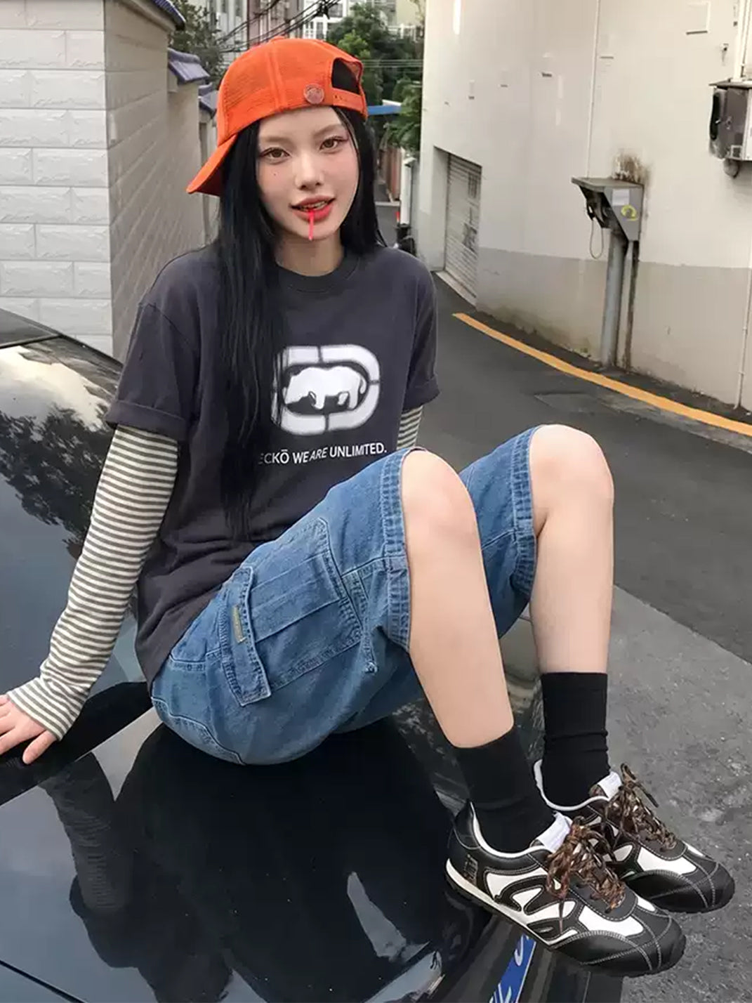 Sweeping Panel Low Profile Lace Up Sneakers - product view 7
