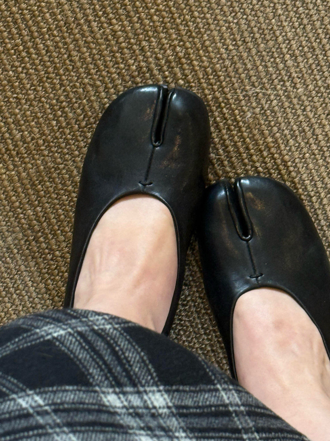 Tabi-Toe Leather Block-Heel Pumps - View 13