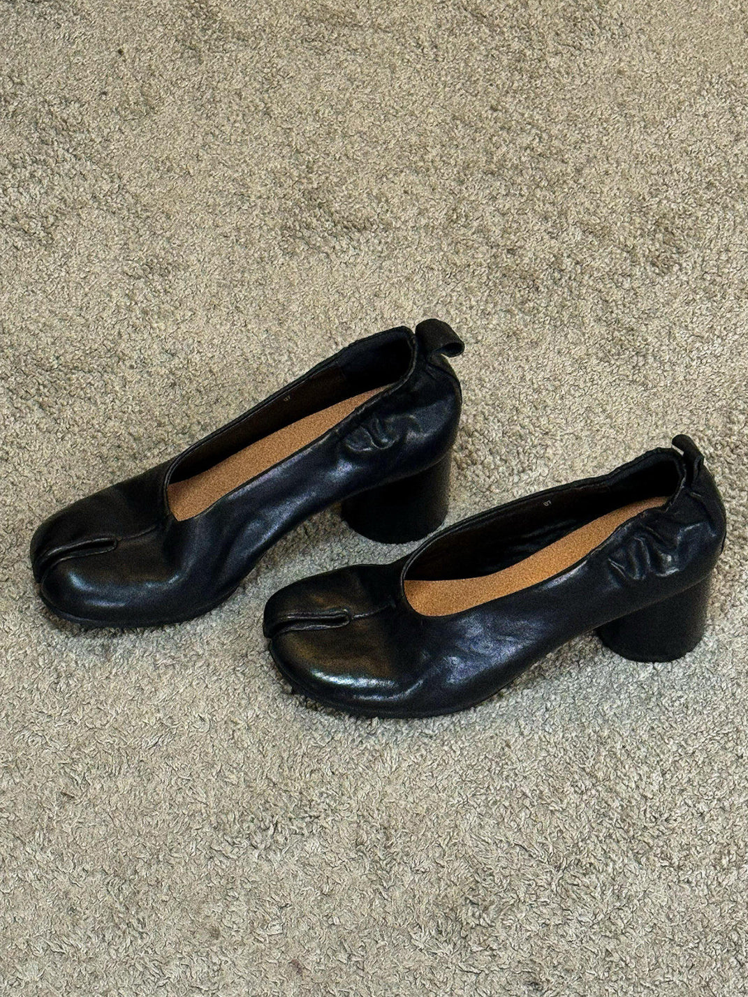 Tabi-Toe Leather Block-Heel Pumps - View 21
