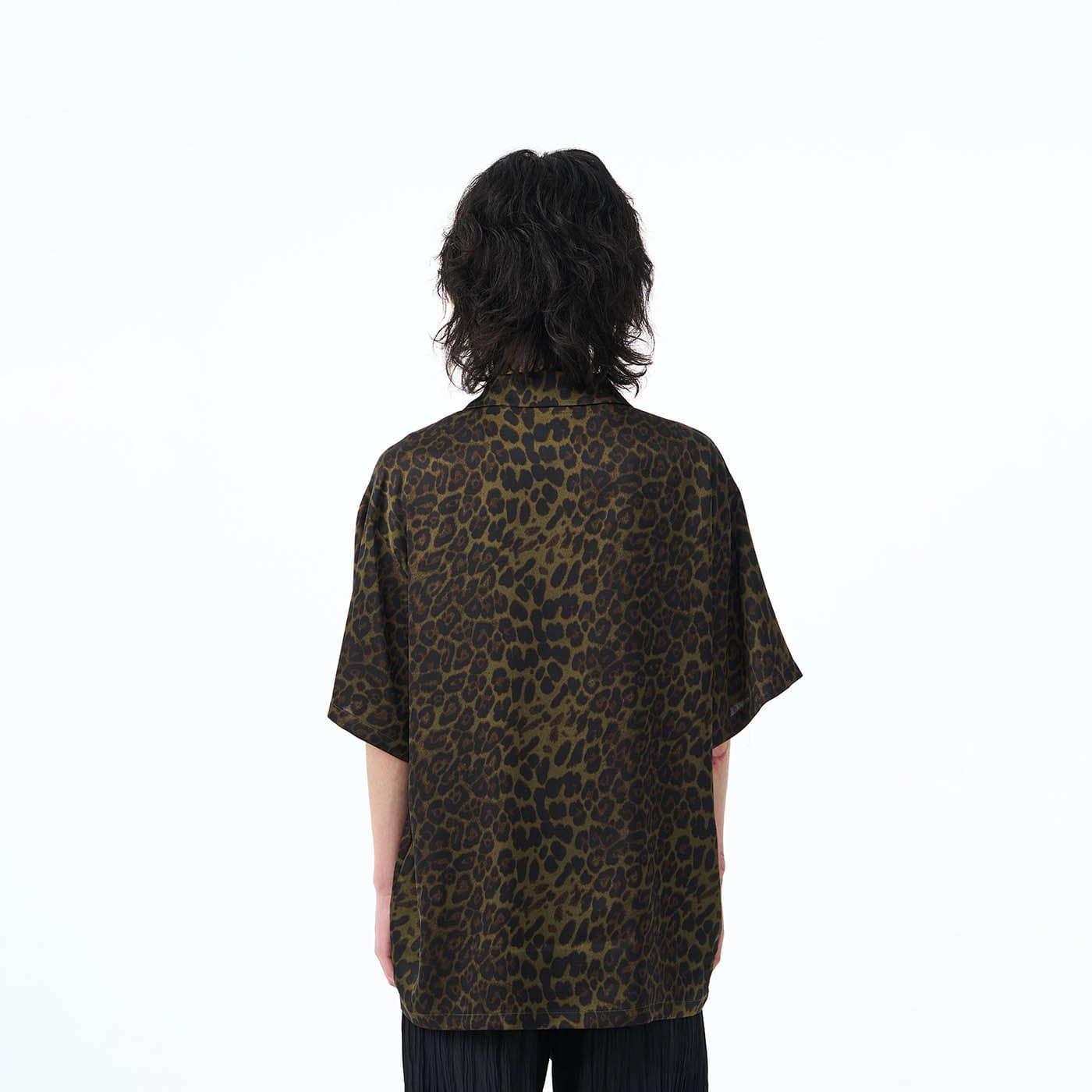 Chemise à manches courtes imprimées à imprimé vert olive vert