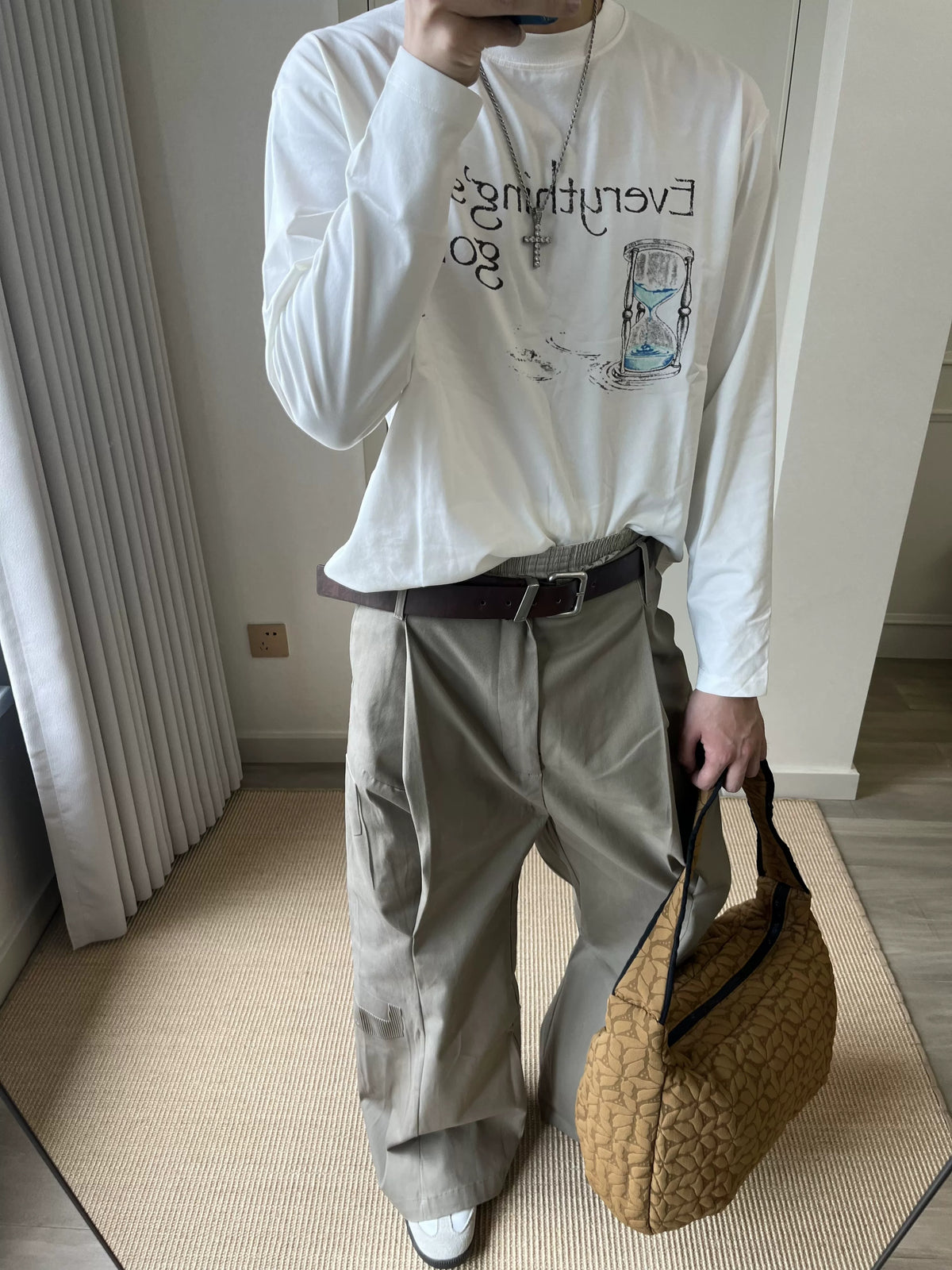 Hourglass Graphic Long-Sleeve Tee product view 4