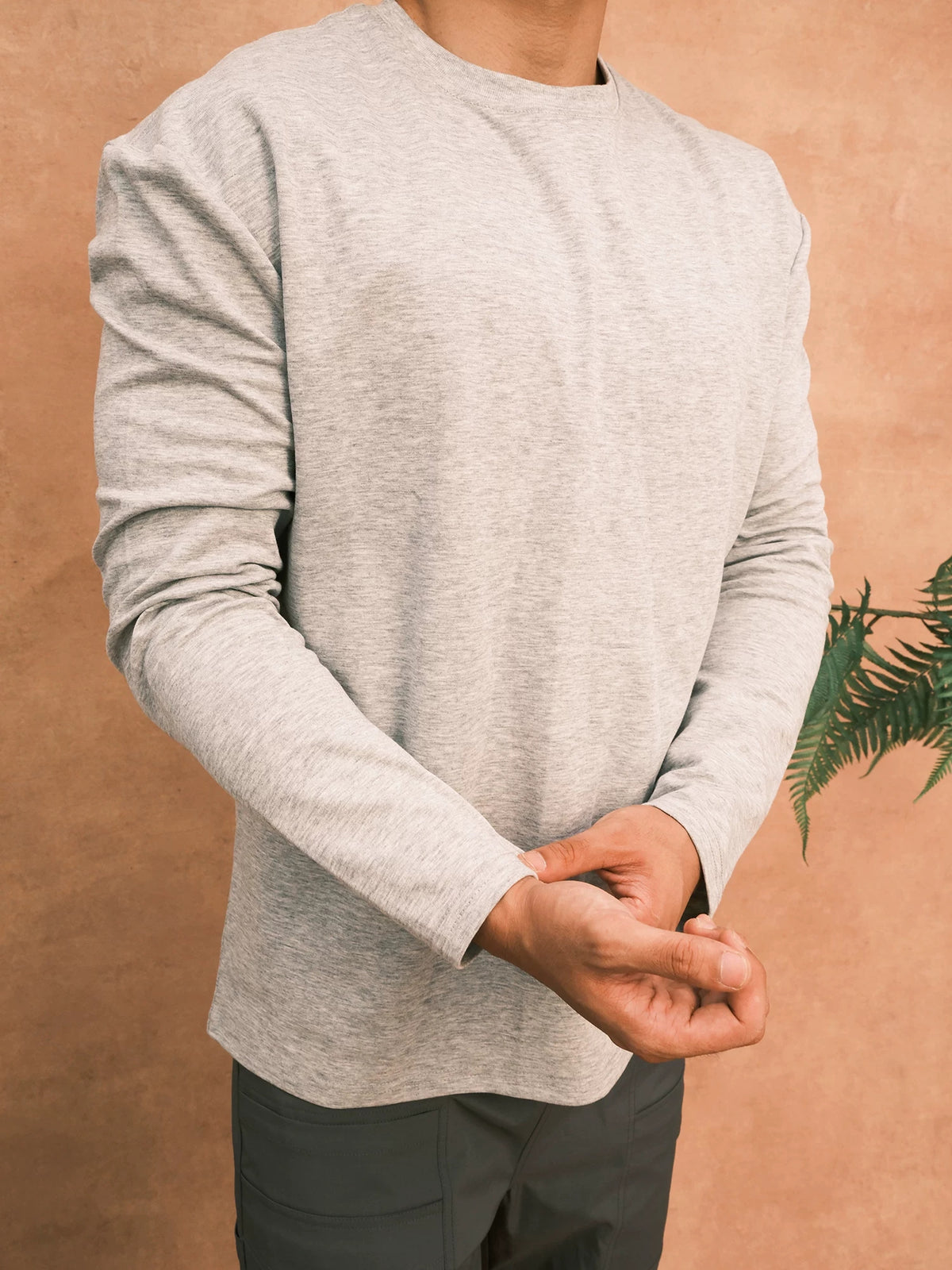 Heavy Cotton-Blend Long-Sleeve Crewneck product view 4