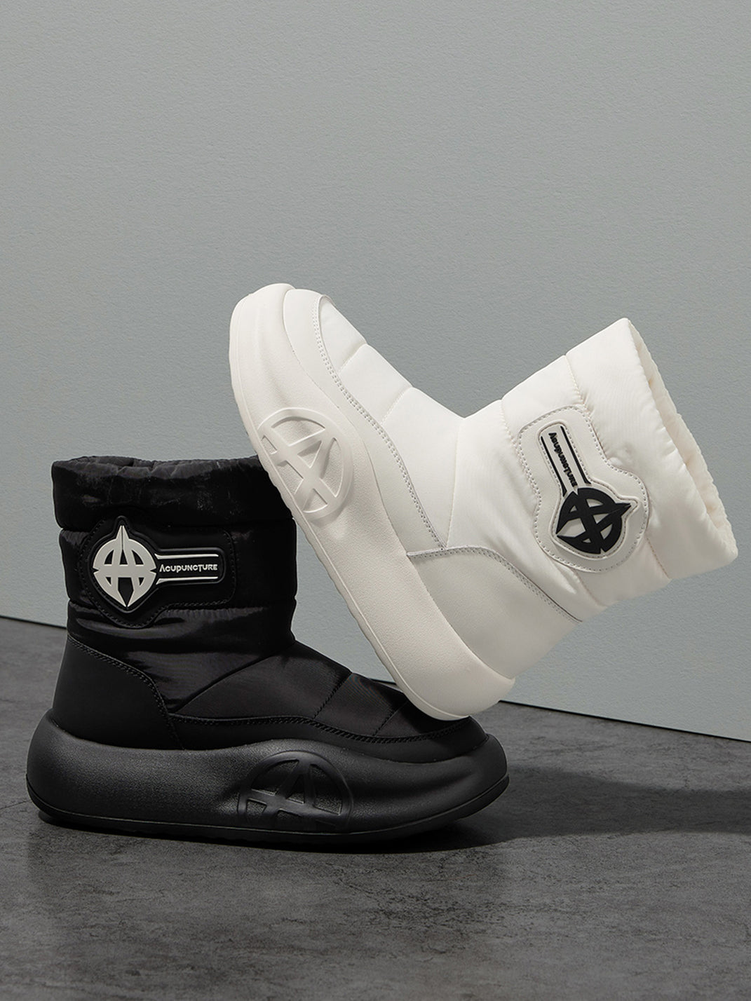 White Padded Mid-Calf Snow Boots - View 29