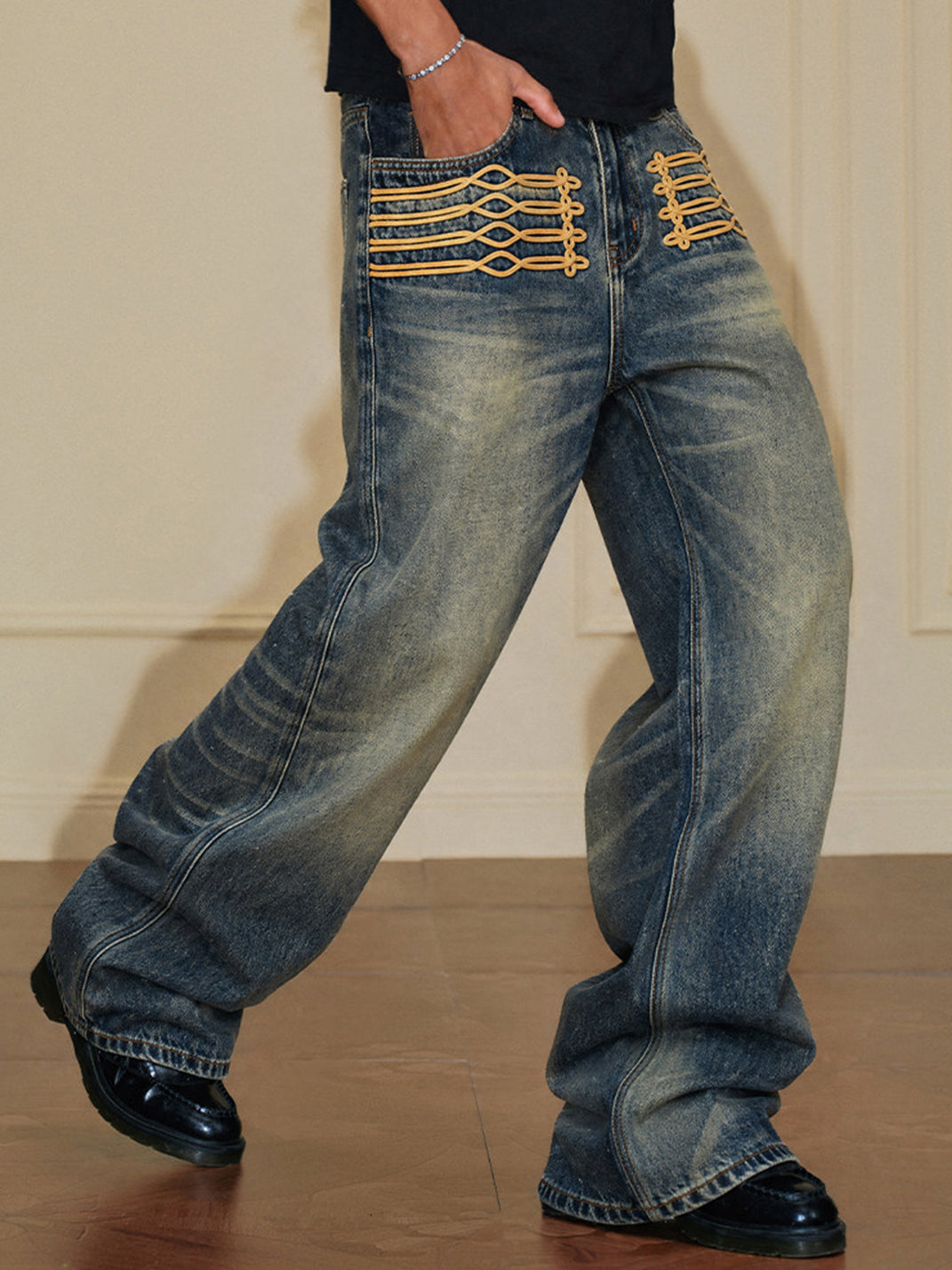 Knotted-Embroidery Whisker Jeans - View 4
