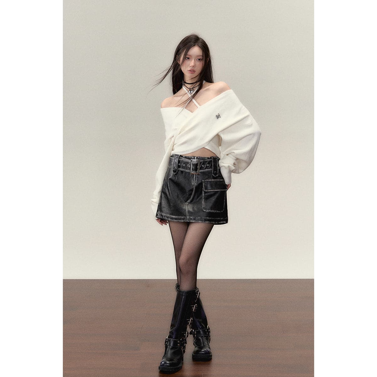 White Crossed Knit Top With Halter Straps - chiclara