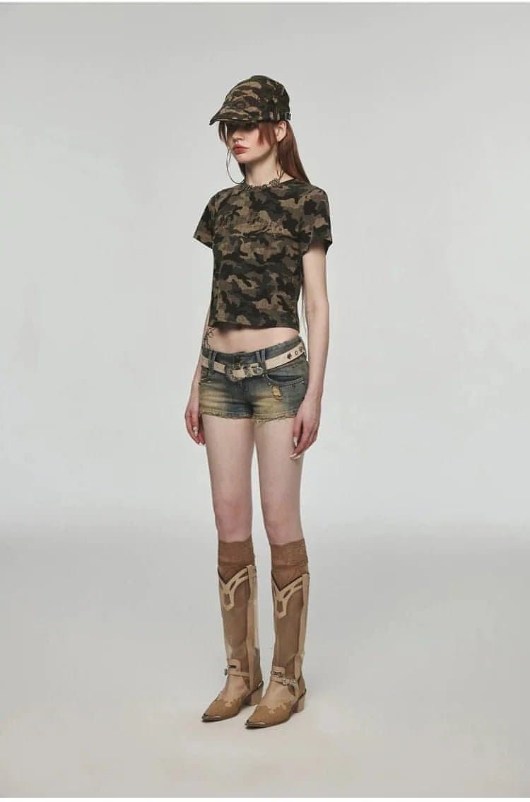 1Jinn Low-waist Denim Washed Shorts - chiclara