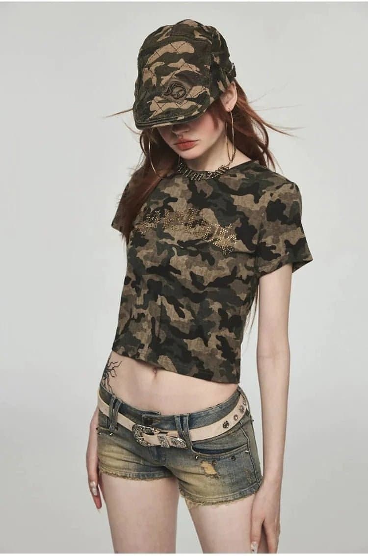 1Jinn Low-waist Denim Washed Shorts - chiclara