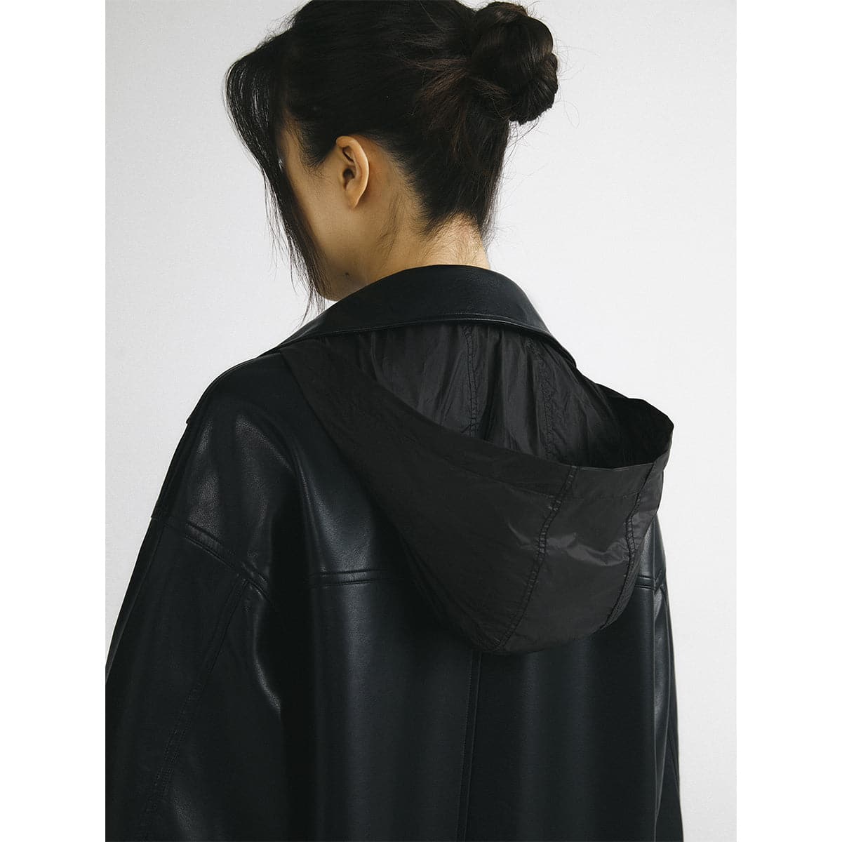 Black Leather Hooded Coat With Oversized Zipper - chiclara