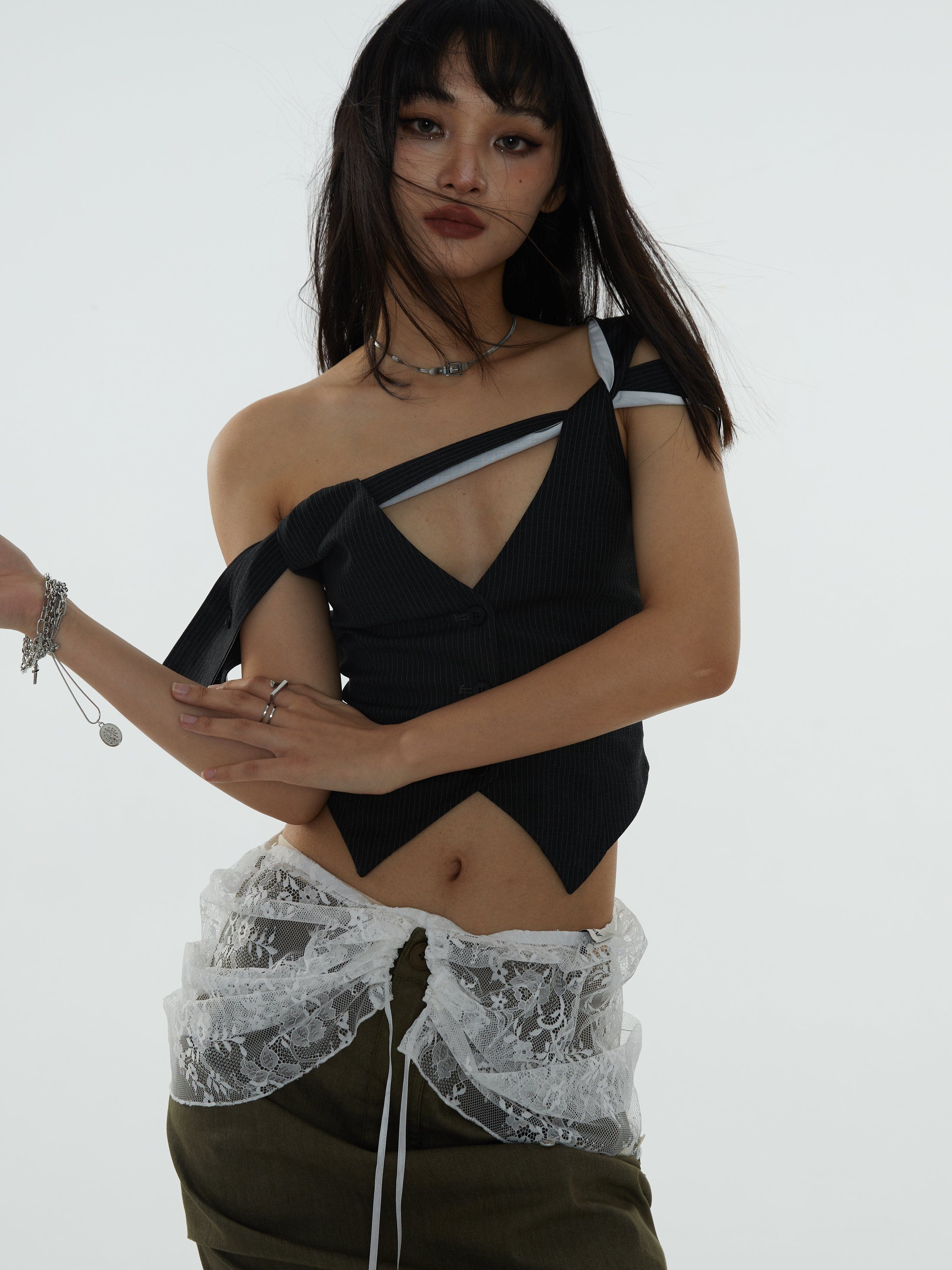 Asymmetrical Striped Hollow Vest With Kink Strap - chiclara