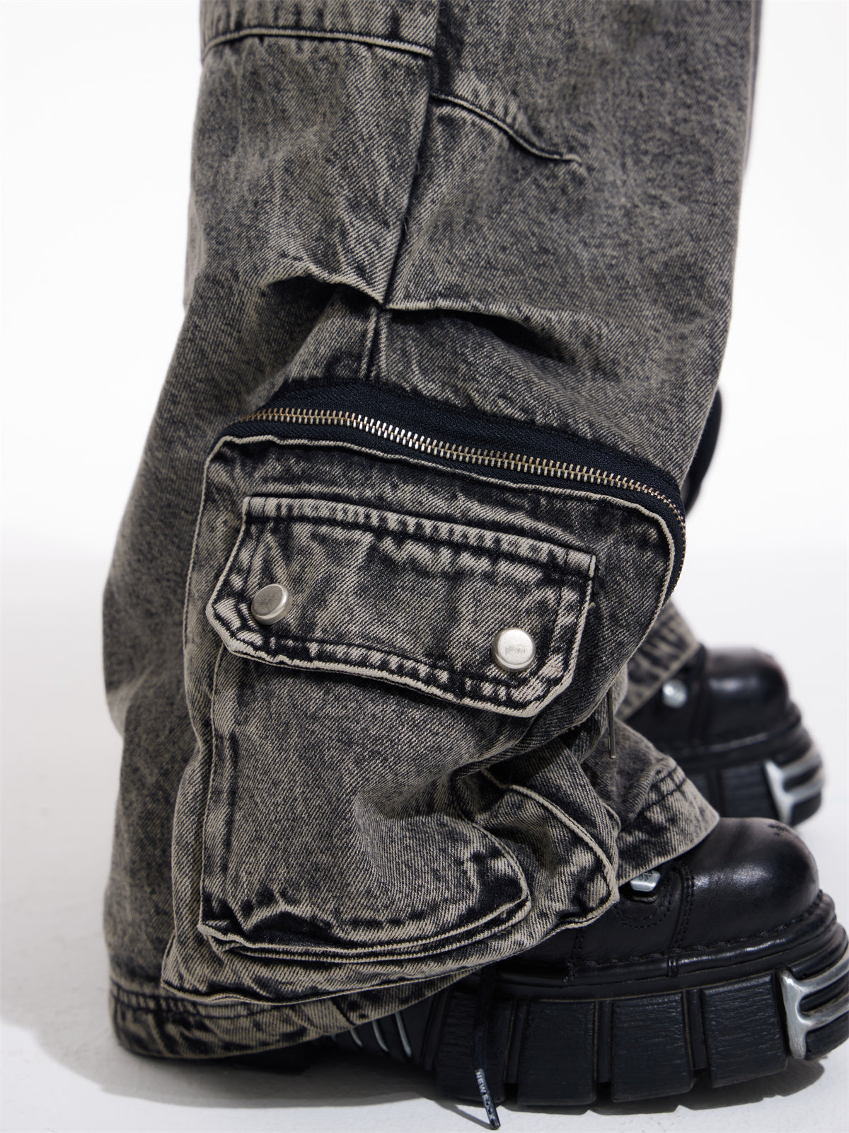 Work Style Multi-Pocket Jeans - chiclara