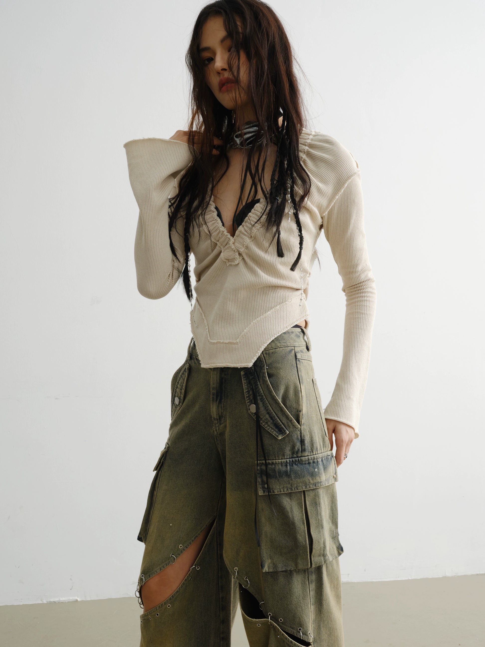 Refined Deep V Knitted Shirt With Exquisite Stitching - chiclara