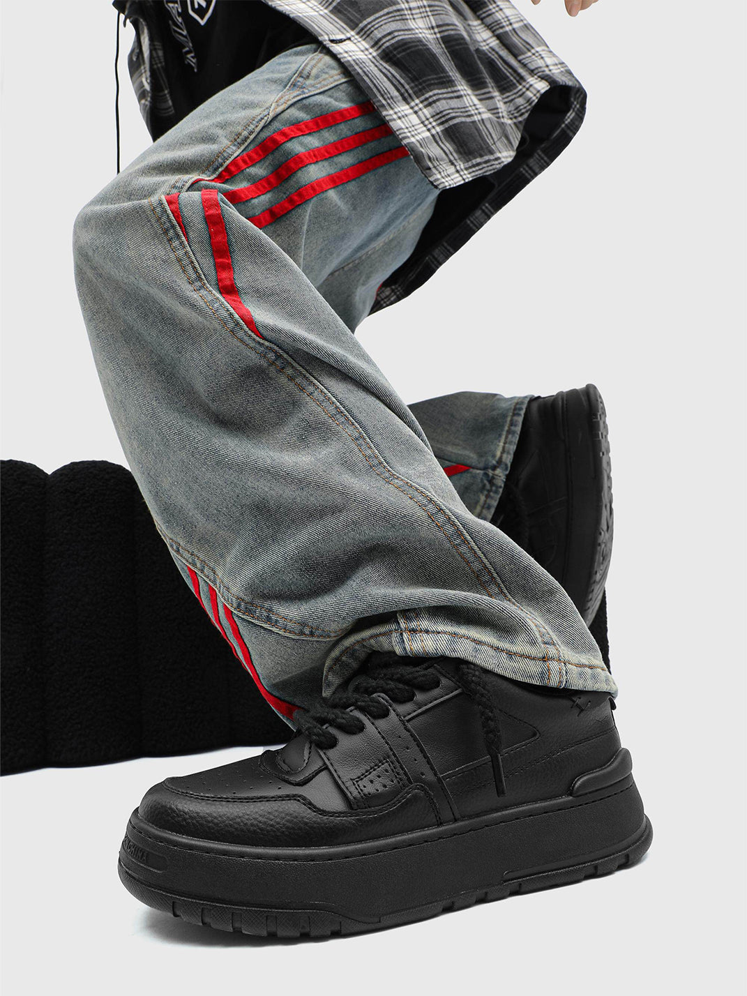 Chunky Sneakers with Thick Rope Laces