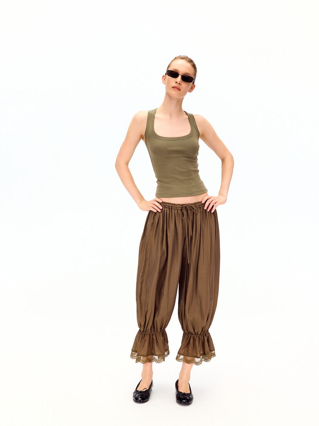 Lace Hem Drawstring Cropped Balloon Pants