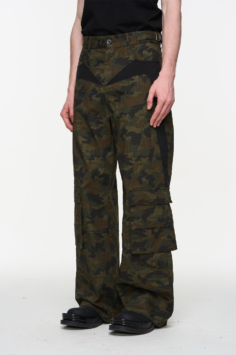 Contrast Camo Texture Cargo Pants B - chiclara