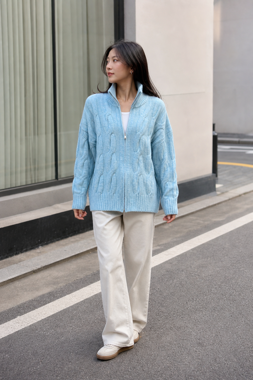 Ribbed Trim Cable Knit Zip-Up Cardigan showcase 1