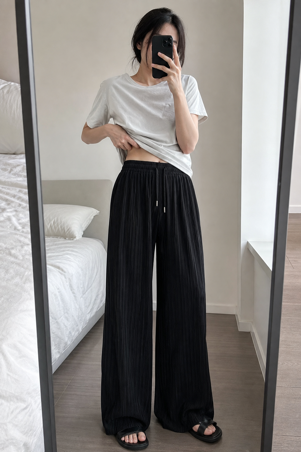 Ice Silk Casual Pleated Wide-Leg Pants With Draped Floor-Length Design showcase 2