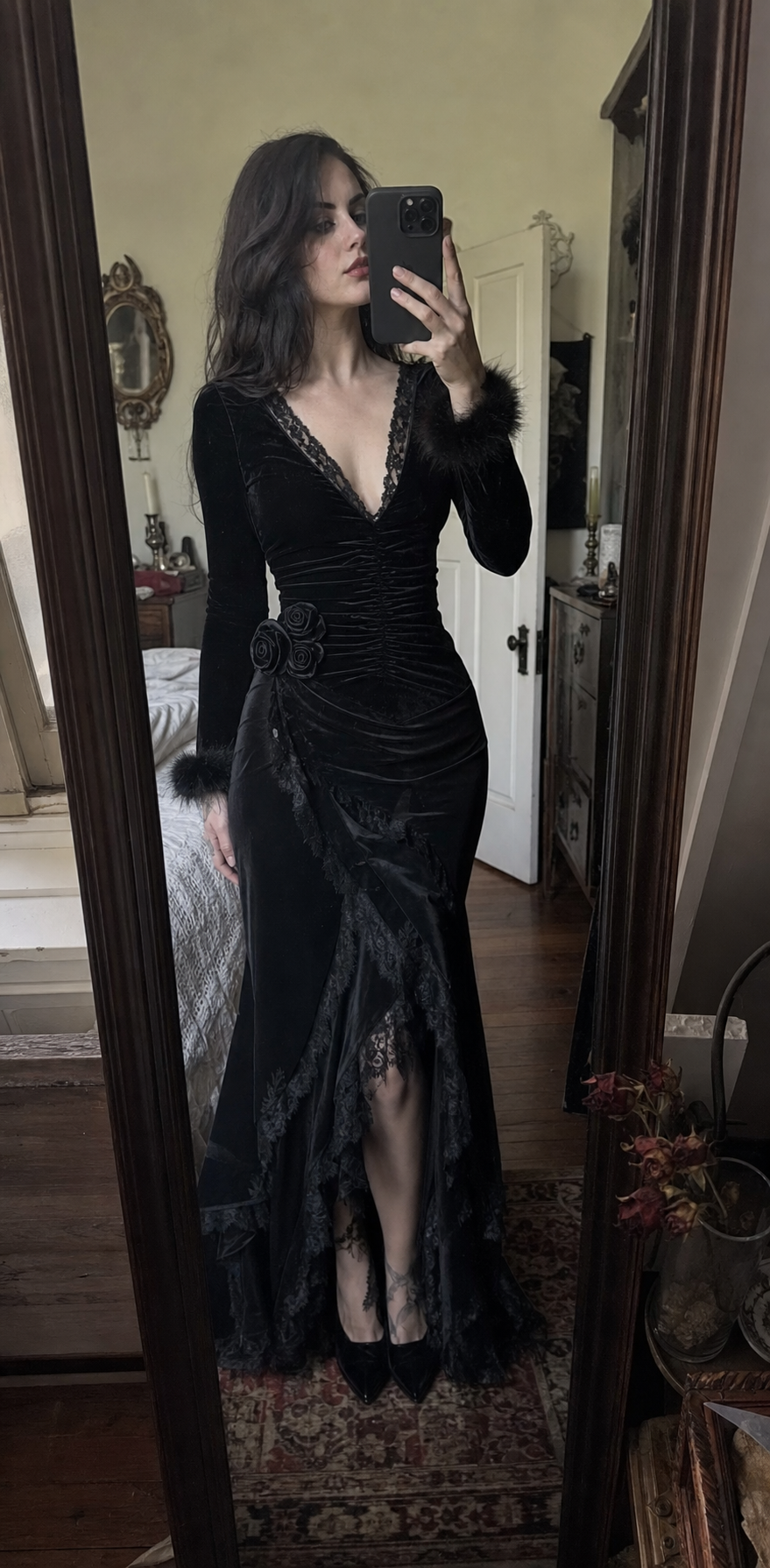 Ladyghost Gothic Velvet Maxi Dress showcase 2