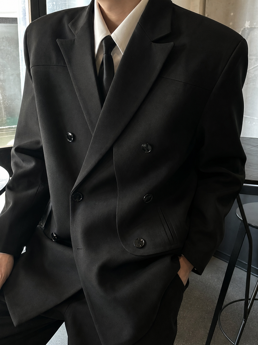 Oversized Double-Breasted Suit showcase 3