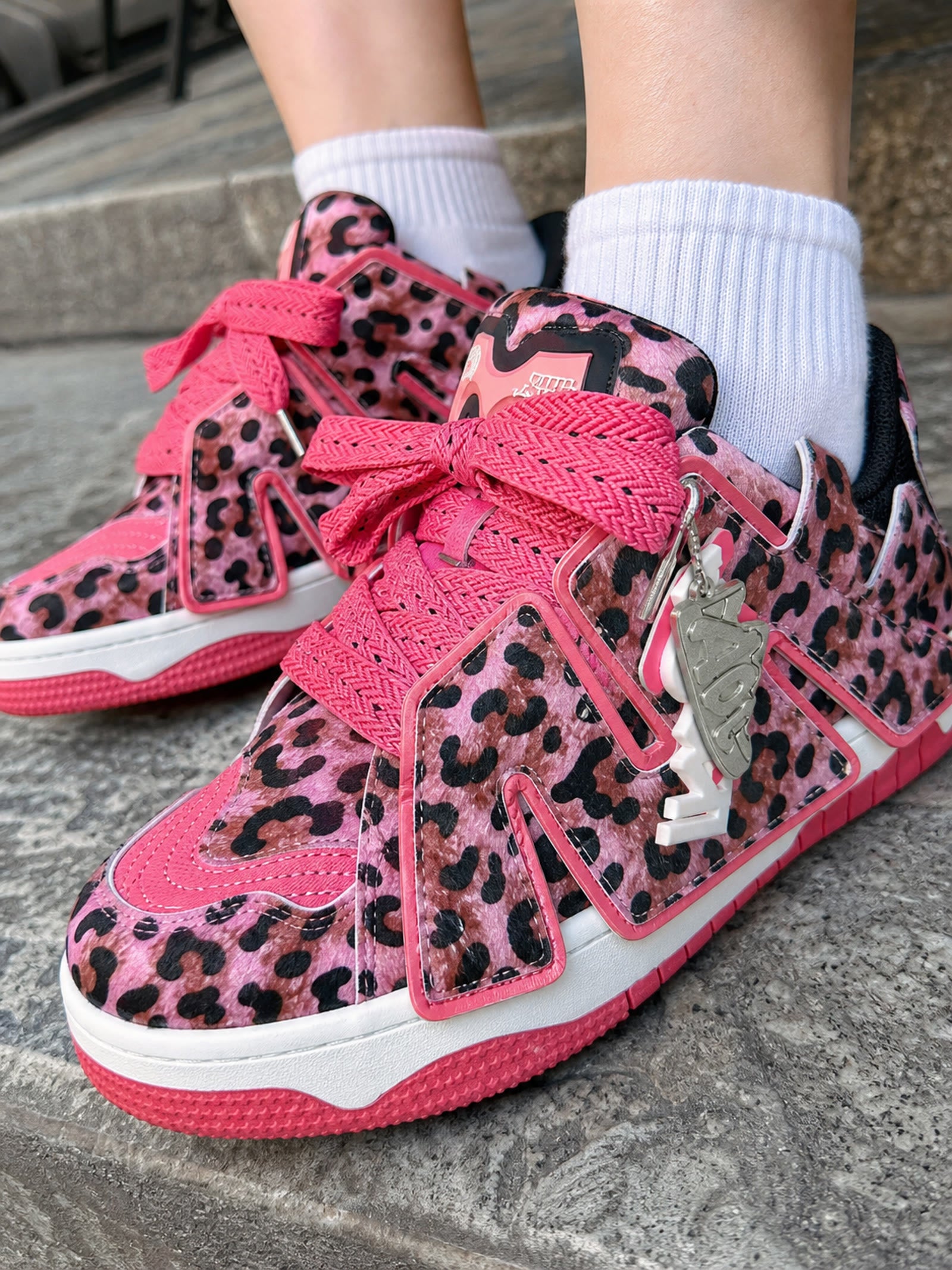 Leopard Low-Top Skate Sneakers showcase 3
